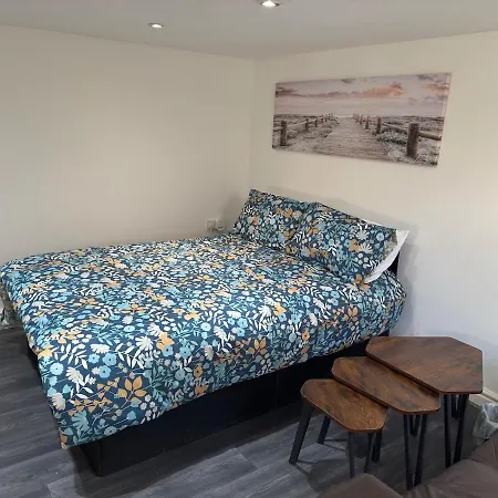1 Bedroom - - Near Centre - Elland Road Holiday home